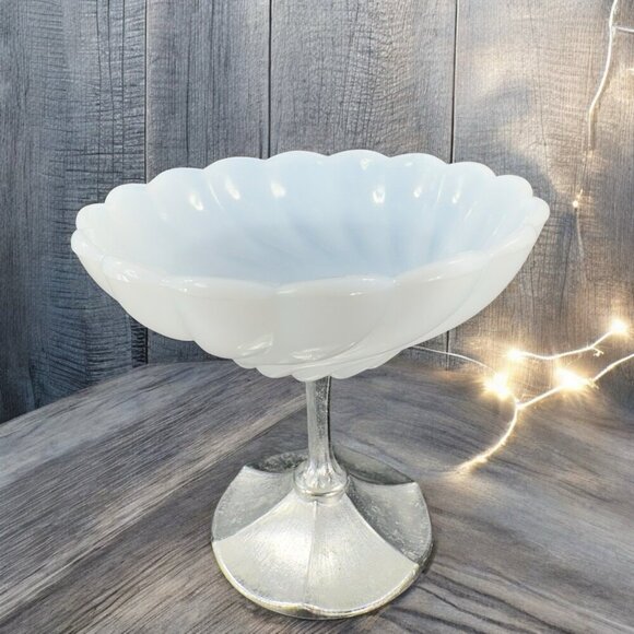 Vintage 1960s White Milk Glass Dish Bowl Compote Candy Dish With Metal Stand VTG - Picture 1 of 12